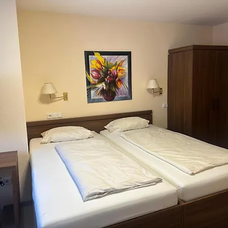 Szálloda Neue Traube Fellbach