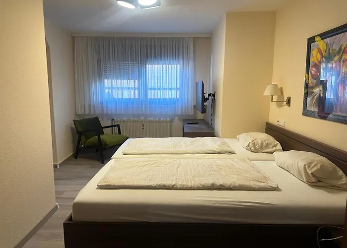 Отель Neue Traube Фелльбах